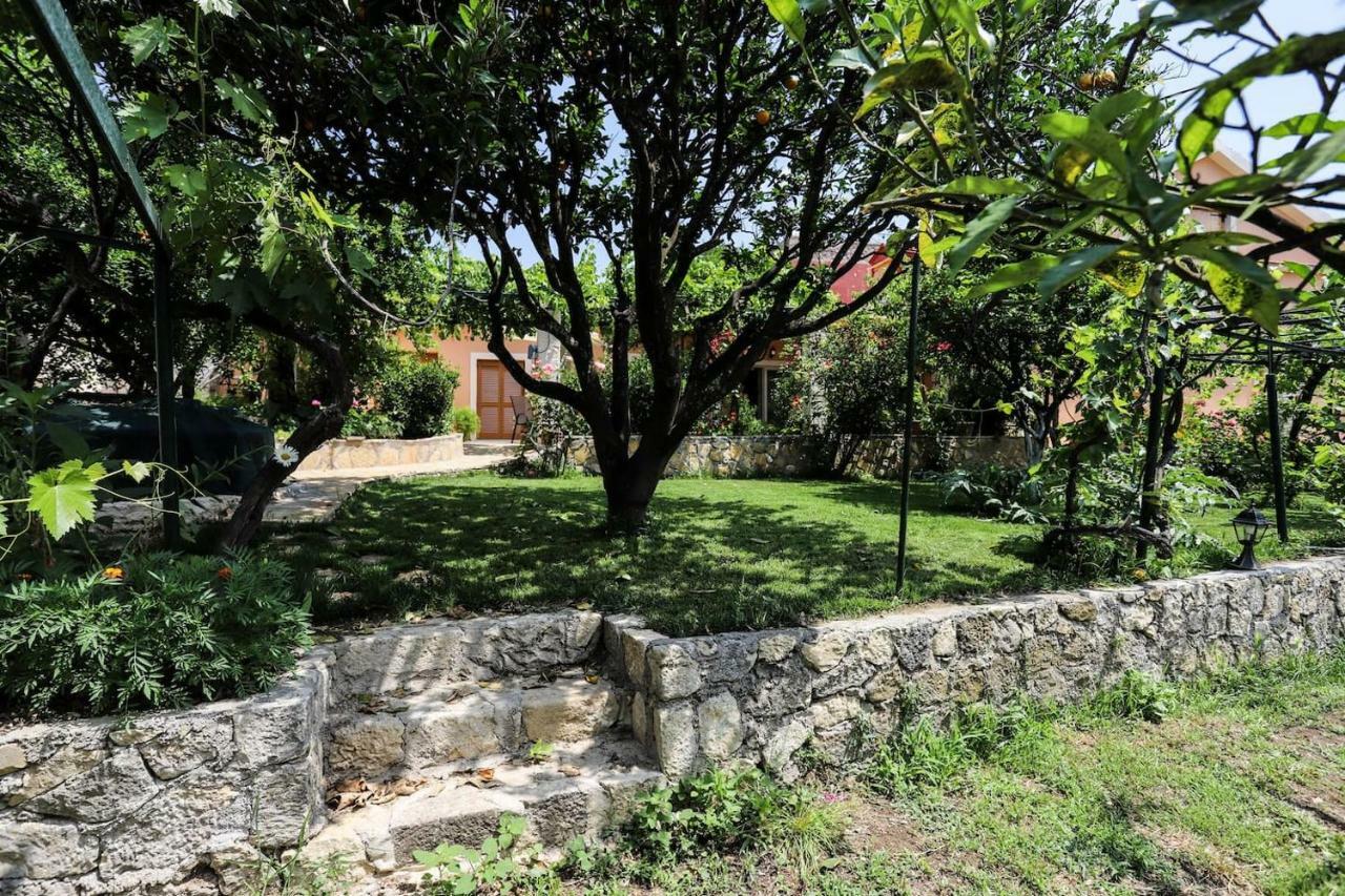 Pensjonat Garden House Kastellani Kastellanoi  Zewnętrze zdjęcie