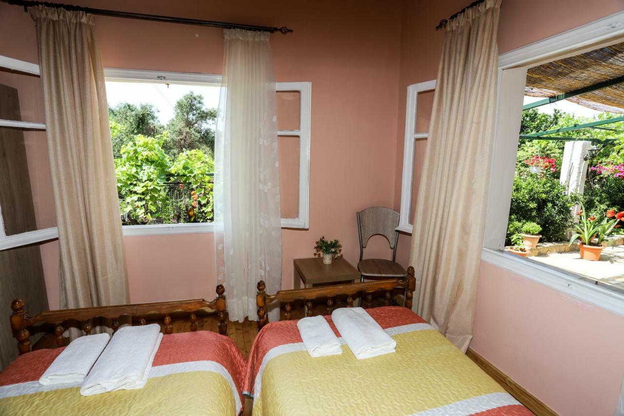 Pensjonat Garden House Kastellani Kastellanoi  Zewnętrze zdjęcie